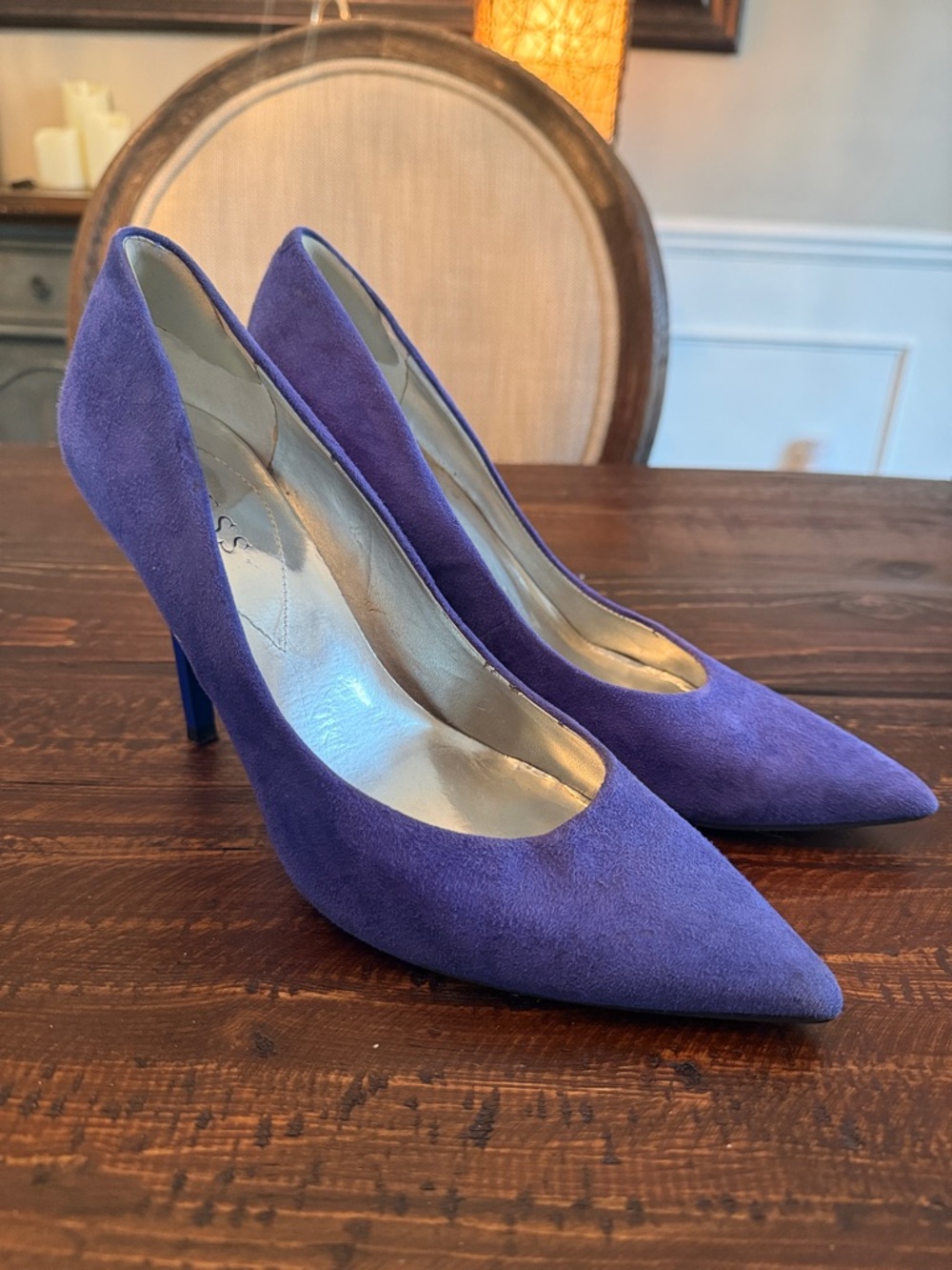 GUESS Women's Blue Suede Pointed-Toe Stiletto Pumps, size 8